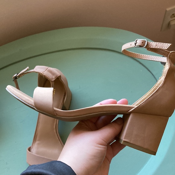 Nude block heel - Picture 8 of 13